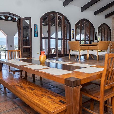 Casa luxuosa com 9 quartos e vista pro mar em Ubatuba, até 25 pessoas Exterior foto